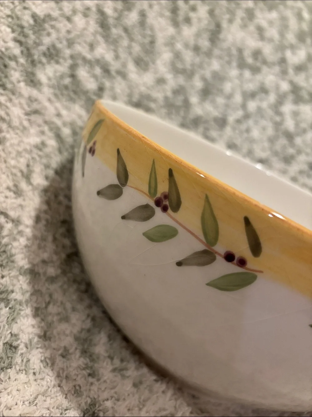 Crate & Barrel Olive Branch Ceramic Serving Bowl Yellow Green RS 9” Portugal